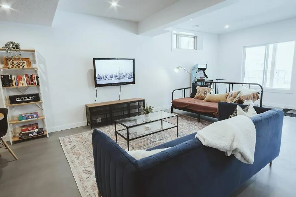 Vila Nyc Loft Inspired •12 Mins To Wem •Vintage Arcade Edmonton Kanada
